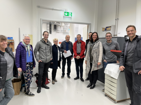 Teambild Kronach leuchtet bei FabLab
